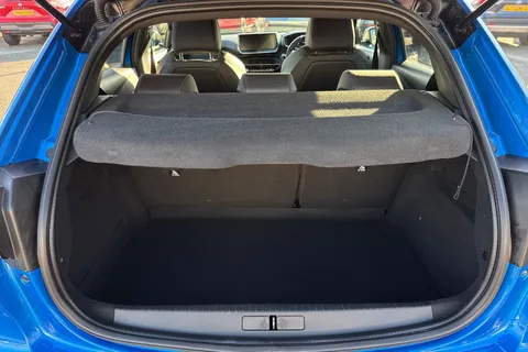 7 of 47 for PEUGEOT 208 1.2 PureTech GT EAT Euro 6 (s/s) 5dr