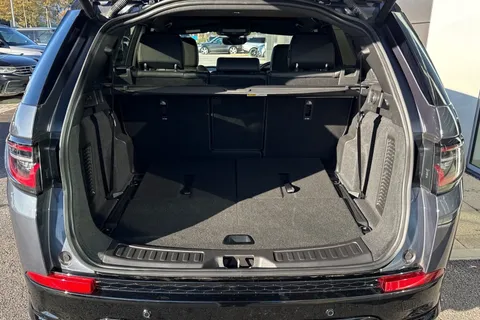 KM74FHH Land Rover Discovery Sport 2.0 D200 Dynamic HSE 5dr Thumbnail #12