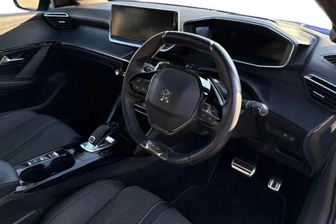 14 of 47 for PEUGEOT 208 1.2 PureTech GT EAT Euro 6 (s/s) 5dr