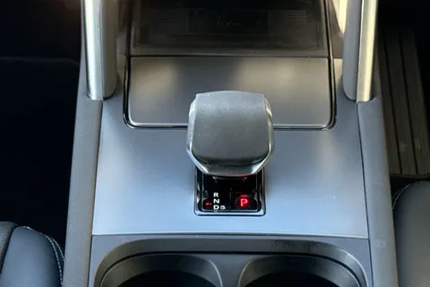 KM74FHH Land Rover Discovery Sport 2.0 D200 Dynamic HSE 5dr Thumbnail #15