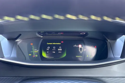 39 of 47 for PEUGEOT 208 1.2 PureTech GT EAT Euro 6 (s/s) 5dr