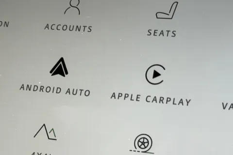 KM74FHH Land Rover Discovery Sport 2.0 D200 Dynamic HSE 5dr Thumbnail #36