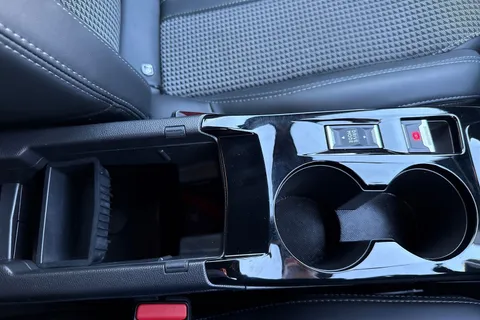 41 of 47 for PEUGEOT 208 1.2 PureTech GT EAT Euro 6 (s/s) 5dr