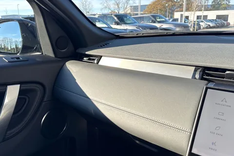 KM74FHH Land Rover Discovery Sport 2.0 D200 Dynamic HSE 5dr Thumbnail #48