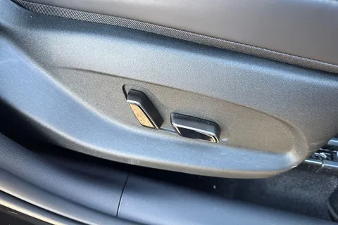 DF25YUK BYD ATTO 3 60.48kWh Comfort Auto 5dr Thumbnail #40