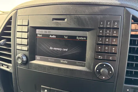 YC66JNX Mercedes-Benz Vito 2.1 116 CDI BlueTEC Sport Crew Van RWD L1 Euro 6 (s/s) 5dr Thumbnail #47