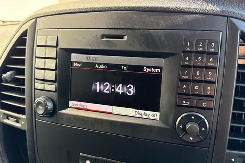 YC66JNX Mercedes-Benz Vito 2.1 116 CDI BlueTEC Sport Crew Van RWD L1 Euro 6 (s/s) 5dr Thumbnail #49