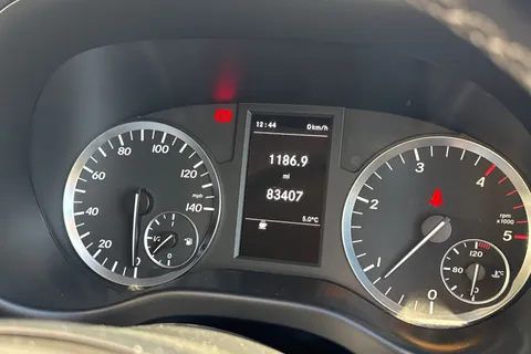 YC66JNX Mercedes-Benz Vito 2.1 116 CDI BlueTEC Sport Crew Van RWD L1 Euro 6 (s/s) 5dr Thumbnail #53