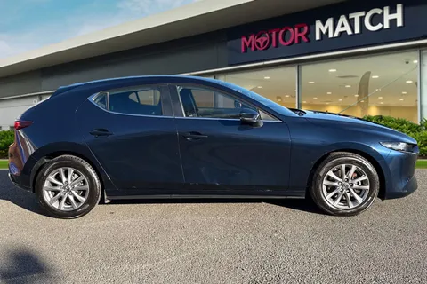 MX71WSY Mazda Mazda3 2.0 e-SKYACTIV-G MHEV SE-L Lux Euro 6 (s/s) 5dr Thumbnail #4