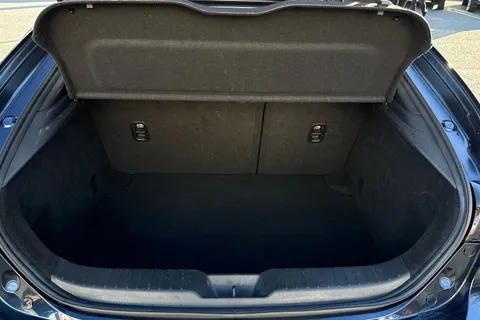 MX71WSY Mazda Mazda3 2.0 e-SKYACTIV-G MHEV SE-L Lux Euro 6 (s/s) 5dr Thumbnail #8