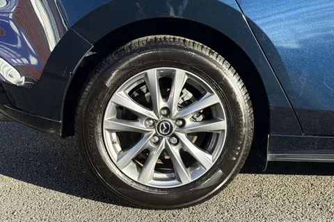 MX71WSY Mazda Mazda3 2.0 e-SKYACTIV-G MHEV SE-L Lux Euro 6 (s/s) 5dr Thumbnail #12