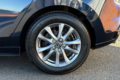 MX71WSY Mazda Mazda3 2.0 e-SKYACTIV-G MHEV SE-L Lux Euro 6 (s/s) 5dr Thumbnail #13