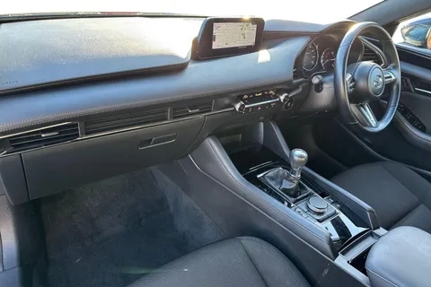 MX71WSY Mazda Mazda3 2.0 e-SKYACTIV-G MHEV SE-L Lux Euro 6 (s/s) 5dr Thumbnail #16