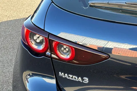 MX71WSY Mazda Mazda3 2.0 e-SKYACTIV-G MHEV SE-L Lux Euro 6 (s/s) 5dr Thumbnail #31