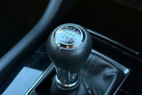 MX71WSY Mazda Mazda3 2.0 e-SKYACTIV-G MHEV SE-L Lux Euro 6 (s/s) 5dr Thumbnail #41