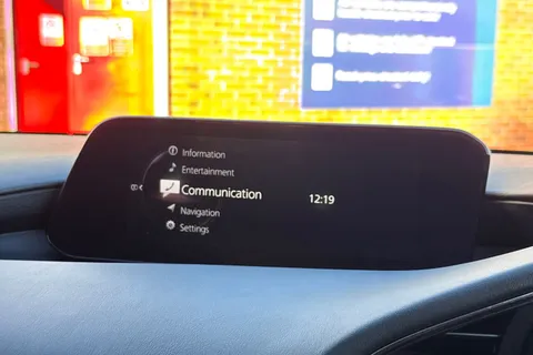 MX71WSY Mazda Mazda3 2.0 e-SKYACTIV-G MHEV SE-L Lux Euro 6 (s/s) 5dr Thumbnail #45