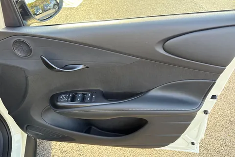 DA25EVH BYD Dolphin 44.9kWh Active Auto 5dr Thumbnail #18