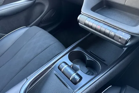 DA25EVH BYD Dolphin 44.9kWh Active Auto 5dr Thumbnail #20