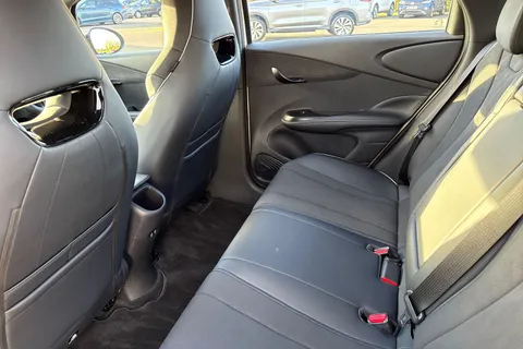 DA25EVH BYD Dolphin 44.9kWh Active Auto 5dr Thumbnail #30