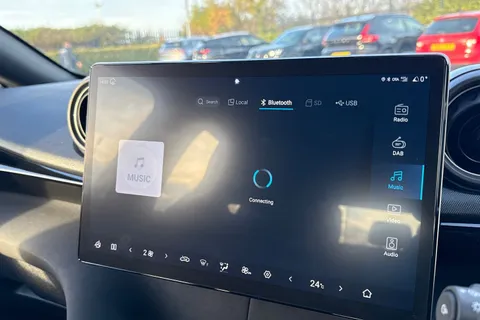 DA25EVH BYD Dolphin 44.9kWh Active Auto 5dr Thumbnail #45