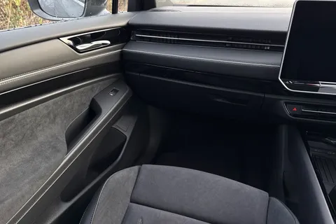  Volkswagen Id.7 Pro 77kWh Match Plus Tourer Auto 5dr Thumbnail #20