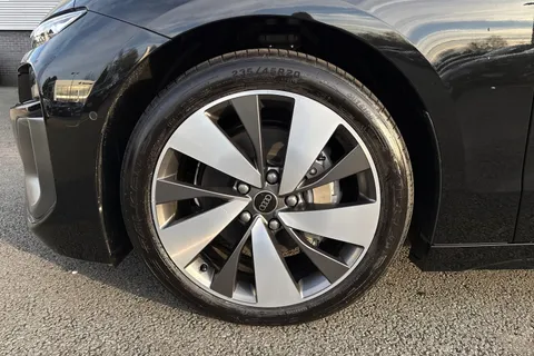 KJ25NPD Audi A6 E-Tron Avant 100kWh Performance S line Auto 5dr Thumbnail #14