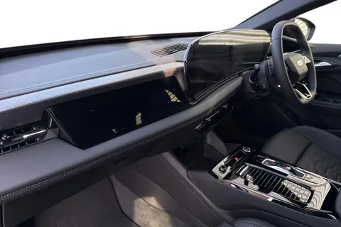 KJ25NPD Audi A6 E-Tron Avant 100kWh Performance S line Auto 5dr Thumbnail #16