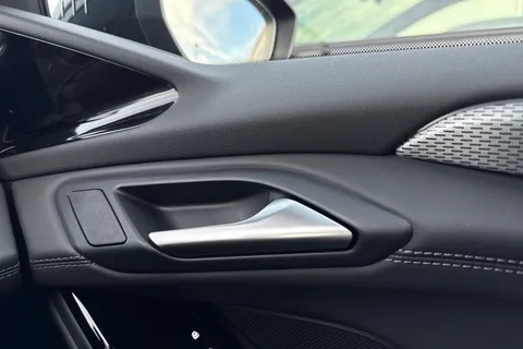 KJ25NPD Audi A6 E-Tron Avant 100kWh Performance S line Auto 5dr Thumbnail #22