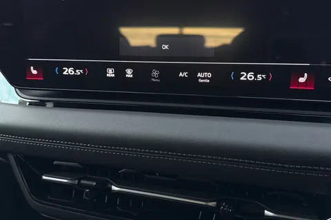 KJ25NPD Audi A6 E-Tron Avant 100kWh Performance S line Auto 5dr Thumbnail #23