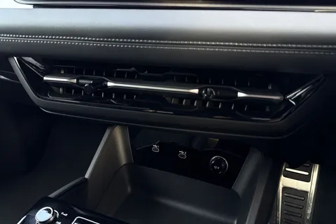 KJ25NPD Audi A6 E-Tron Avant 100kWh Performance S line Auto 5dr Thumbnail #43