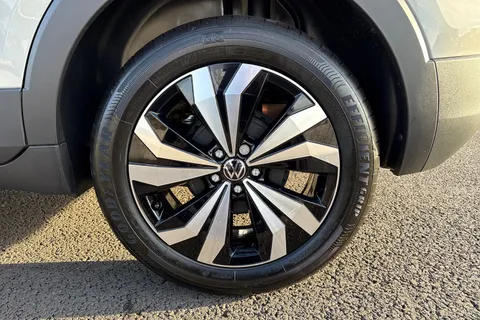 Volkswagen T-Cross 1.0 TSI Match Euro 6 (s/s) 5dr Thumbnail #10