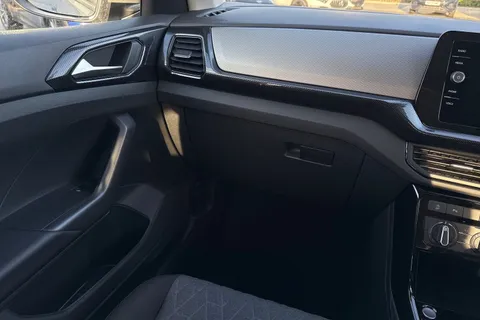 Volkswagen T-Cross 1.0 TSI Match Euro 6 (s/s) 5dr Thumbnail #20