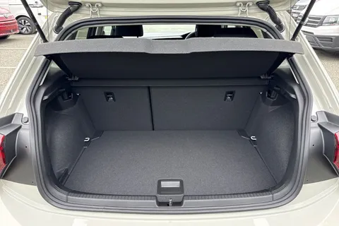 CX25ZFO Volkswagen Polo 1.0 TSI Match DSG ⭐Front & Rear parking sensors, Heated front seats⭐ Thumbnail #7