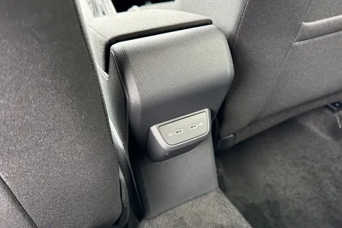 CX25ZFO Volkswagen Polo 1.0 TSI Match DSG ⭐Front & Rear parking sensors, Heated front seats⭐ Thumbnail #34