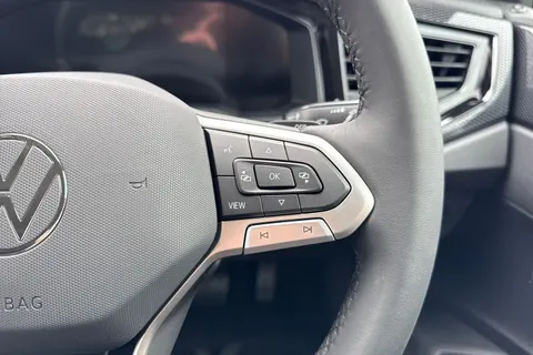 CX25ZFO Volkswagen Polo 1.0 TSI Match DSG ⭐Front & Rear parking sensors, Heated front seats⭐ Thumbnail #37