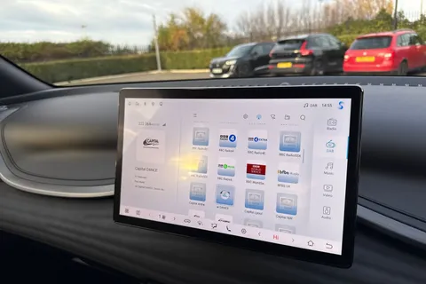 DG25RDO BYD ATTO 3 60.48kWh Comfort Auto 5dr Thumbnail #44