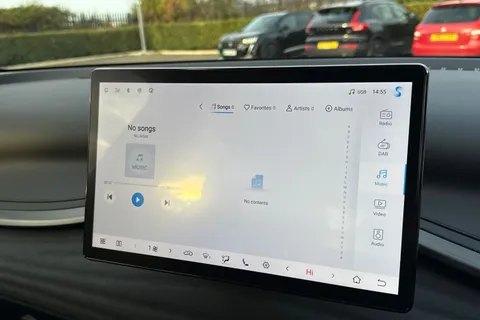 DG25RDO BYD ATTO 3 60.48kWh Comfort Auto 5dr Thumbnail #46