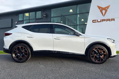 KP25ECY CUPRA Formentor 2.0 TSI VZ3 DSG 4Drive Euro 6 (s/s) 5dr Thumbnail #4