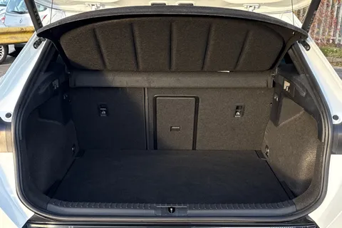 KP25ECY CUPRA Formentor 2.0 TSI VZ3 DSG 4Drive Euro 6 (s/s) 5dr Thumbnail #8