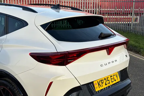 KP25ECY CUPRA Formentor 2.0 TSI VZ3 DSG 4Drive Euro 6 (s/s) 5dr Thumbnail #9