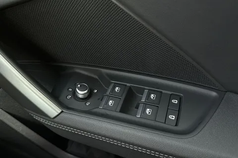 KM25HMA Audi A3 Black Edition 35 TFSI 150 PS S tronic Thumbnail #56