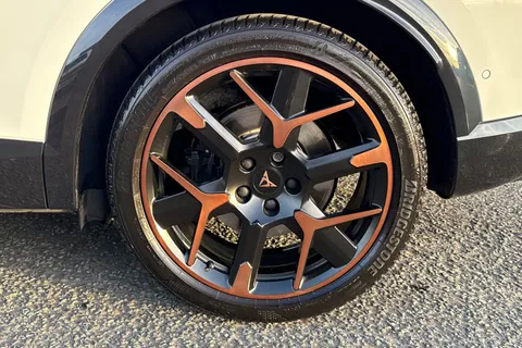 KP25ECY CUPRA Formentor 2.0 TSI VZ3 DSG 4Drive Euro 6 (s/s) 5dr Thumbnail #13