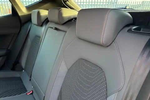 KP25ECY CUPRA Formentor 2.0 TSI VZ3 DSG 4Drive Euro 6 (s/s) 5dr Thumbnail #20