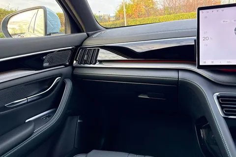 DG75WSW BYD Seal U 1.5 DM-i 26.6kWh Comfort CVT Auto Euro 6 (s/s) 5dr Thumbnail #15