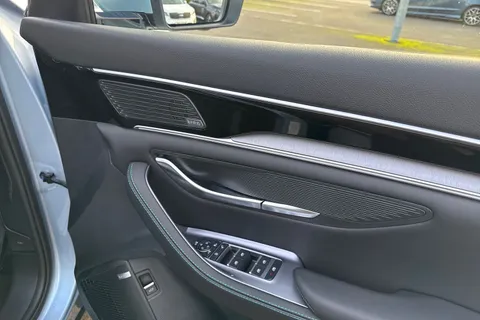 DG75WSW BYD Seal U 1.5 DM-i 26.6kWh Comfort CVT Auto Euro 6 (s/s) 5dr Thumbnail #18