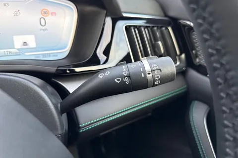 DG75WSW BYD Seal U 1.5 DM-i 26.6kWh Comfort CVT Auto Euro 6 (s/s) 5dr Thumbnail #46