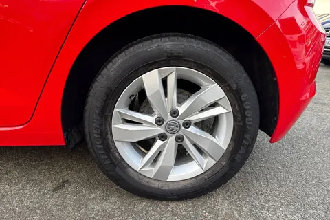 12 of 42 for Volkswagen Polo 1.0 EVO 80 SE 5dr | Bluetooth mobile phone interface | DAB