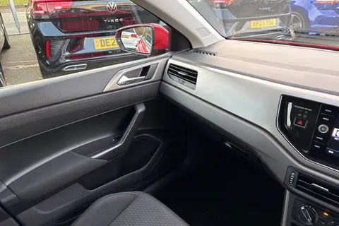 20 of 42 for Volkswagen Polo 1.0 EVO 80 SE 5dr | Bluetooth mobile phone interface | DAB