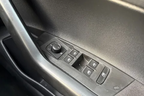 25 of 42 for Volkswagen Polo 1.0 EVO 80 SE 5dr | Bluetooth mobile phone interface | DAB