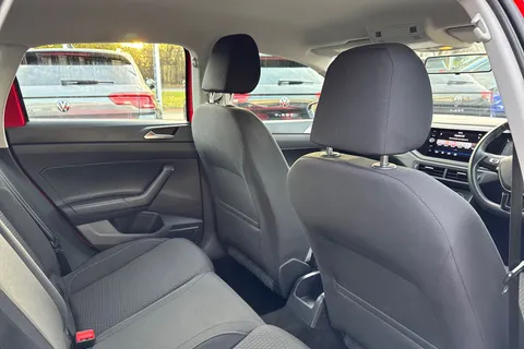 32 of 42 for Volkswagen Polo 1.0 EVO 80 SE 5dr | Bluetooth mobile phone interface | DAB